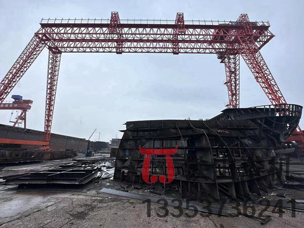 山東煙臺(tái)造船門(mén)式起重機(jī)廠家造船門(mén)式起重機(jī)誠(chéng)信為本、質(zhì)量為生